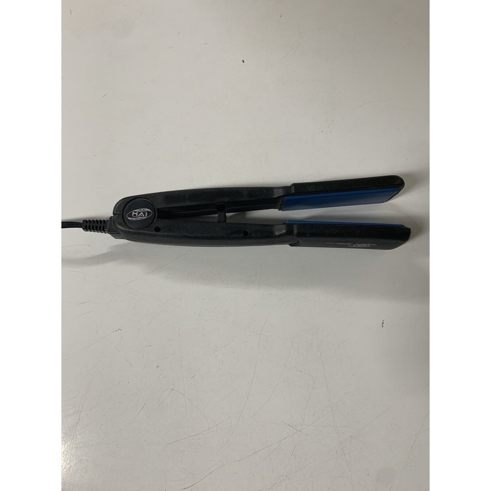 HAI Beauty Concepts Classic Convertible 180W Hair Straightening Flat Iron Styler